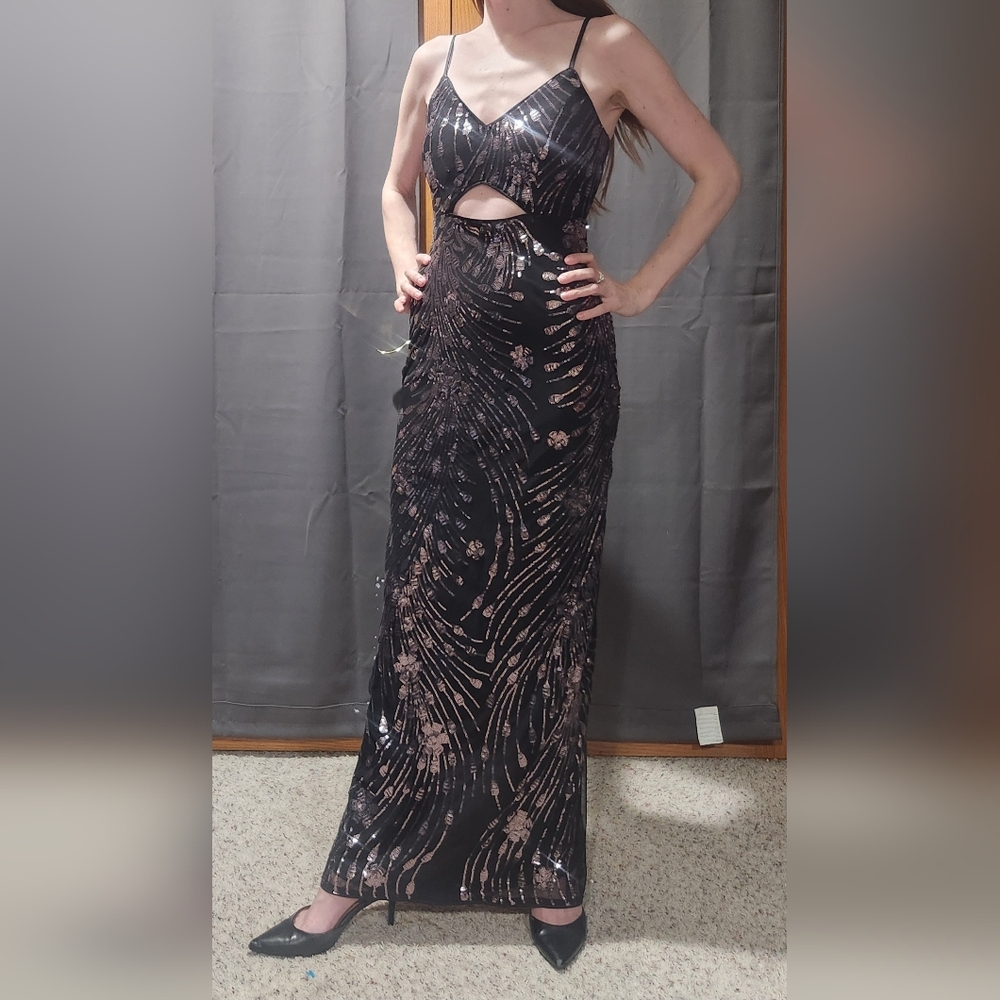 Haute Monde Black Sequin Evening Gown With Keyhole Cutout